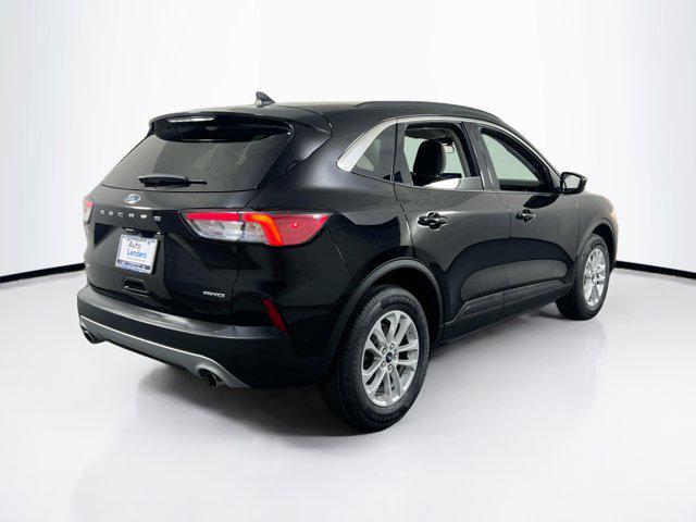 2021 ford escape se