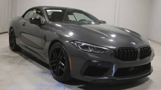 2022 BMW M8