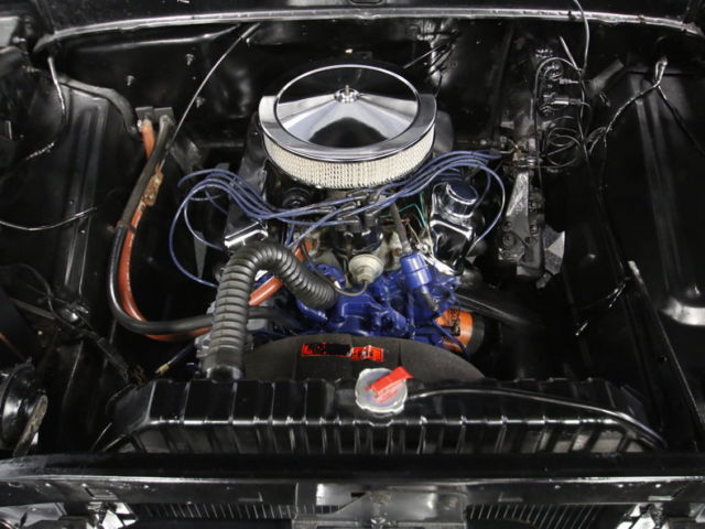 302 v8, sounds awesome, 3spd trans, gr8 color combo, clean in/out, runs great!