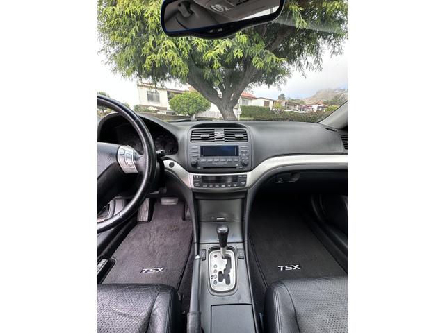 2004 acura tsx base