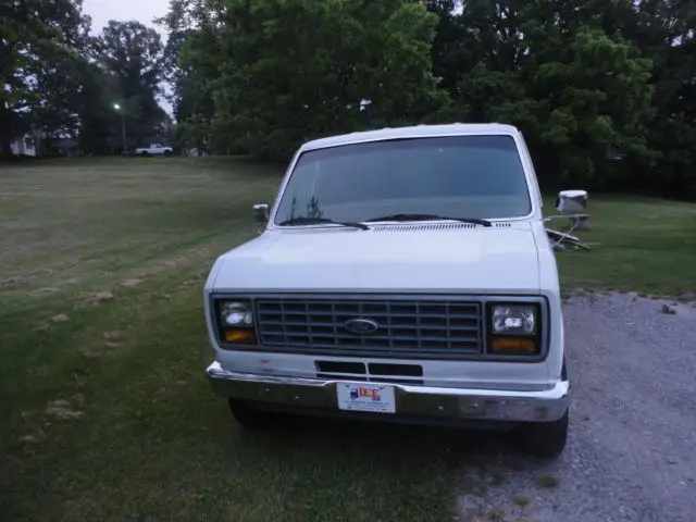 1988 e150 nice ford van