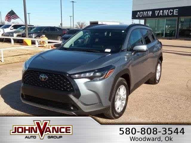 2023 toyota corolla cross le