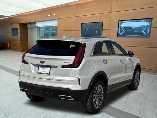 2024 cadillac xt4