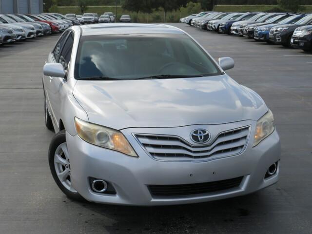 2011 toyota camry le