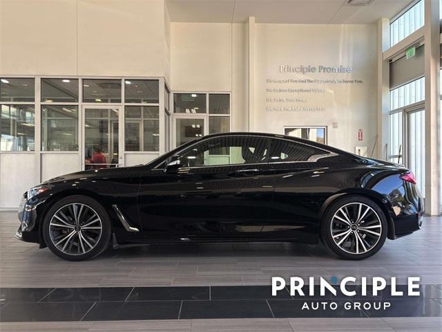 2022 infiniti q60 luxe