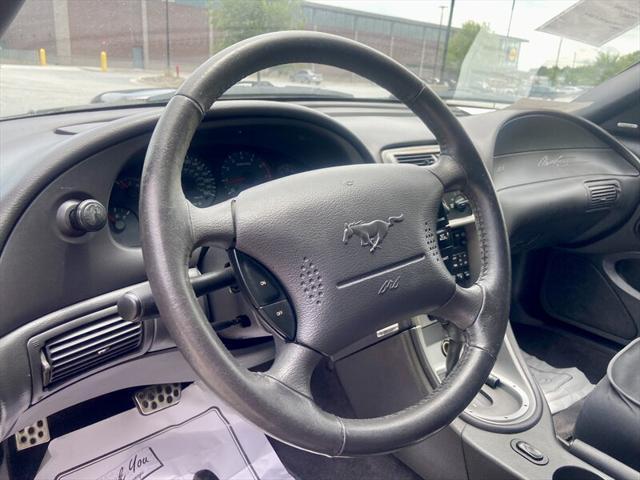 2004 ford mustang gt