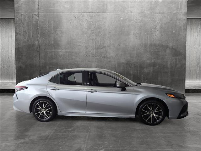 2021 toyota camry se