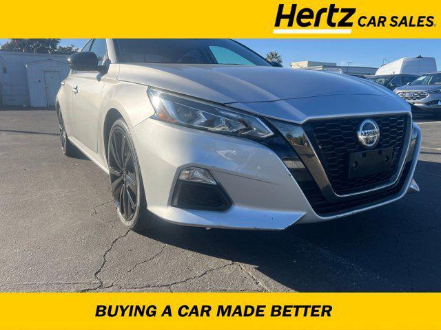 2020 nissan altima sr fwd
