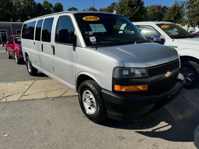 2019 chevrolet express 3500 ls