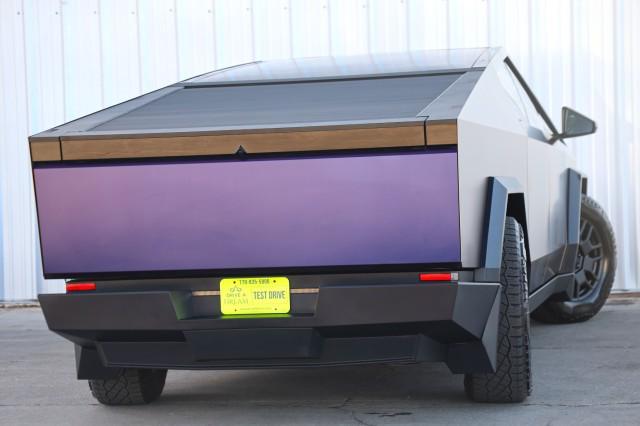 2024 tesla cybertruck all-wheel drive