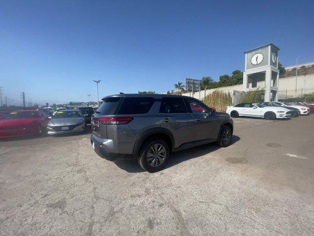 2023 nissan pathfinder s 4wd