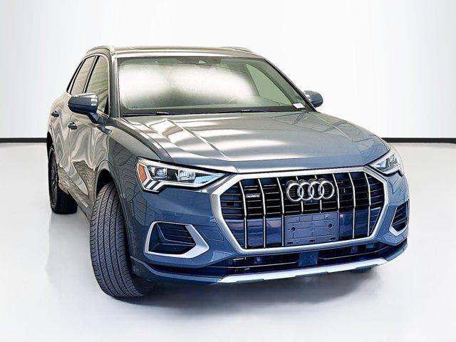 2022 audi q3 40 premium plus