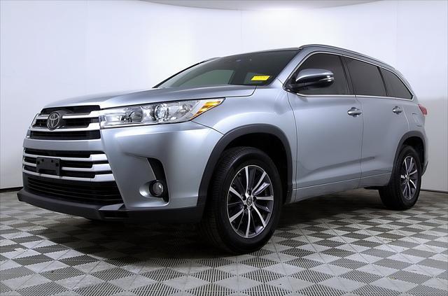 2018 toyota highlander se