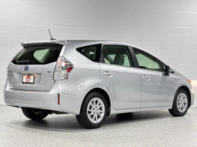 2012 toyota prius v two