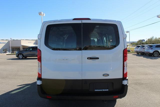 2022 ford transit-250 base
