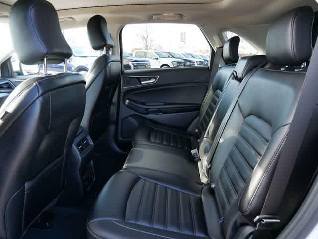 2022 ford edge sel
