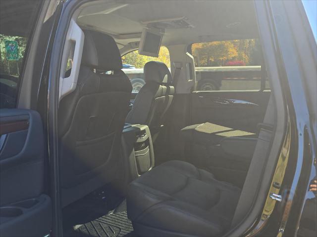 2020 cadillac escalade luxury