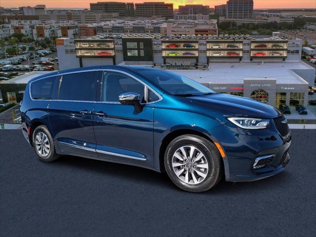 2023 chrysler pacifica hybrid limited