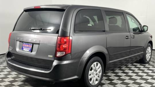 2017 Dodge se