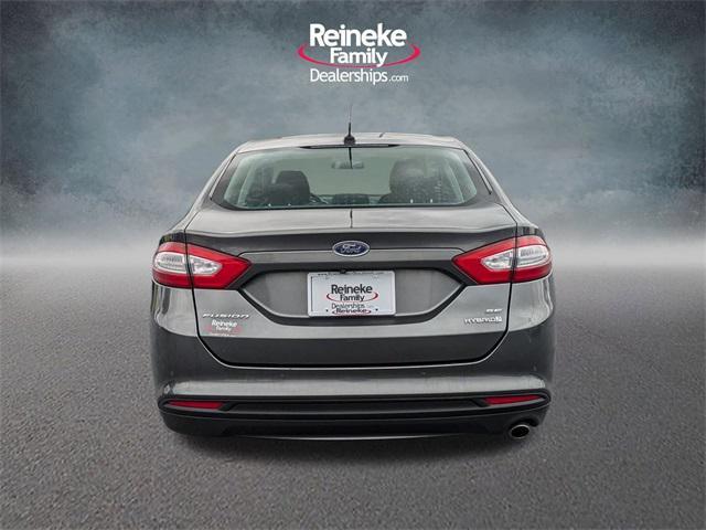 2016 ford fusion hybrid se