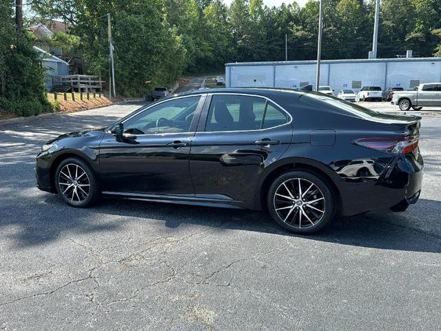 2024 toyota camry se
