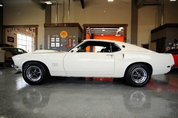 ford mustang wimbledon white with 0 miles, for sale!