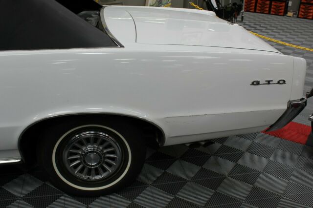 1964 pontiac gto convertible 4 speed tri-power 389 (great classic)