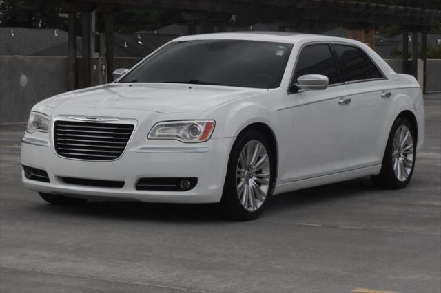 2012 chrysler 300c luxury series