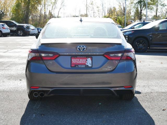 2022 toyota camry se