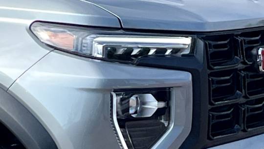 2024 GMC Canyon