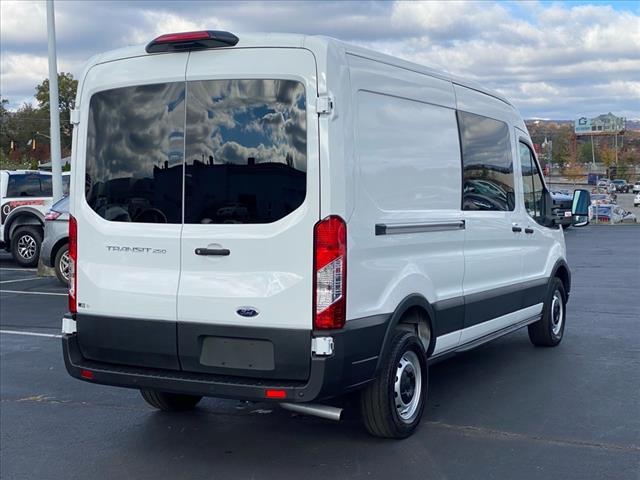 2023 ford transit-250 base