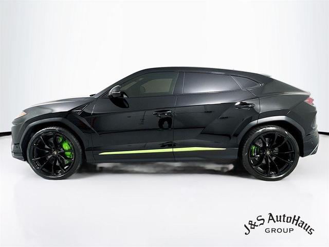 2019 lamborghini urus base