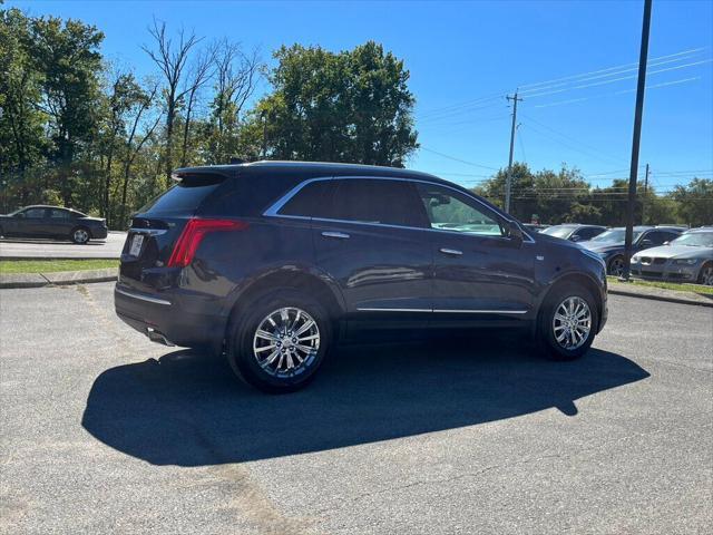 2017 cadillac xt5 base