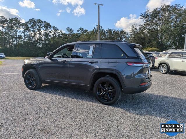 2022 jeep grand cherokee altitude