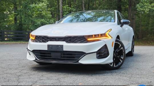 2022 kia k5 gt-line