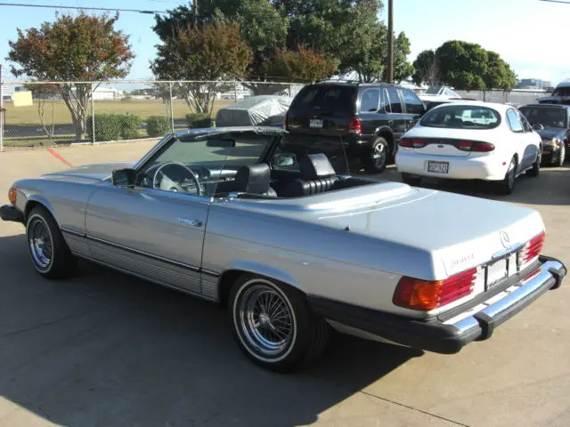 beautiful 1984 hard-top/soft-top convetible 380sl mercedes-benz painted serviced