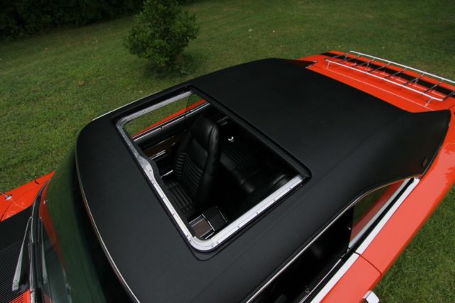 1970 dodge charger r/t se v-code sunroof dealer demo. ***no reserve***