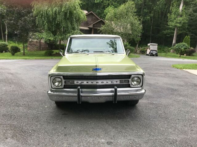 1970 c10 custom deluxe pickup