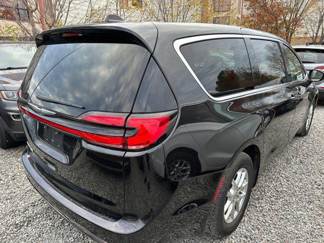 2023 chrysler pacifica touring l