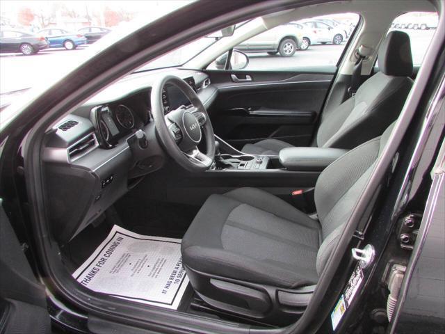 2022 kia k5 lxs 4dr sedan