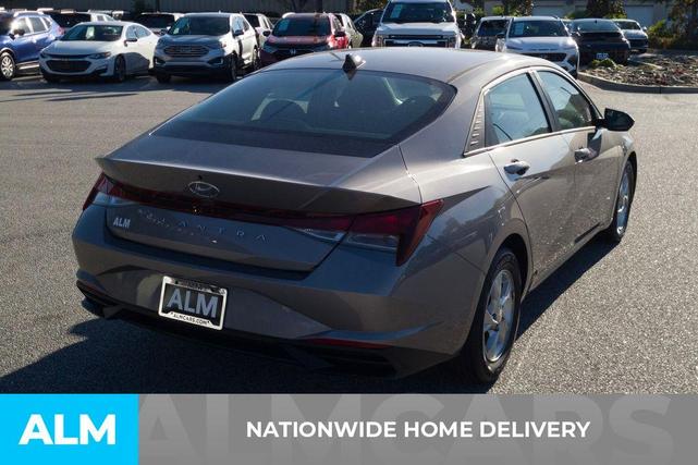 2022 hyundai elantra se