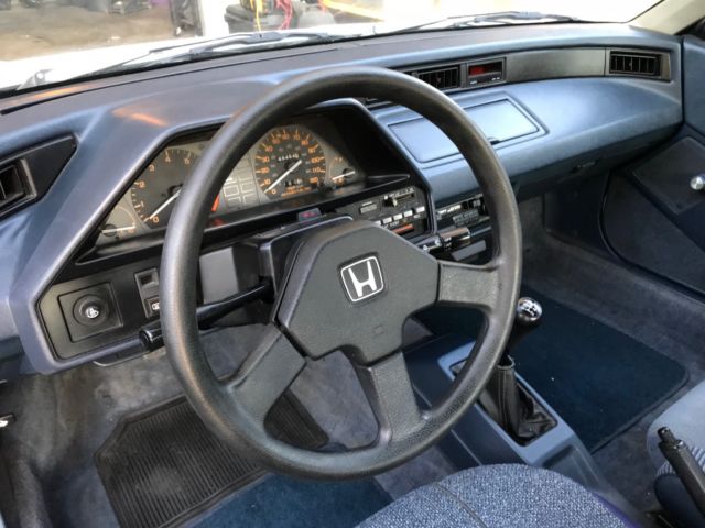1986 honda crx civic, low miles, california a/c car, original paint and interior