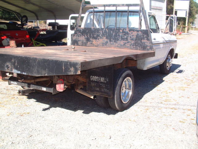 1978 ford f-100 farm truck 1 ton flatbed chassis, v-8, low range transmission