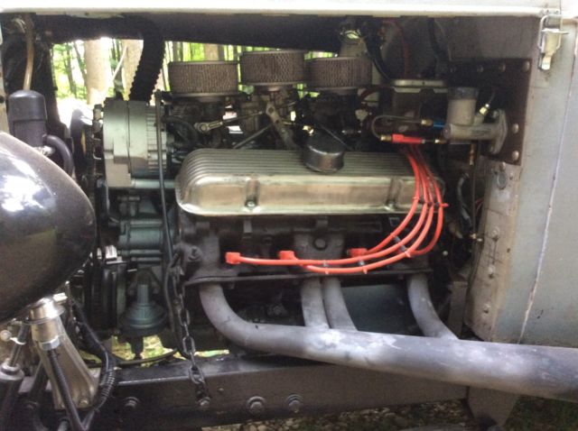 455 pontiac tri-power - 4 speed muncie - posi ford rear