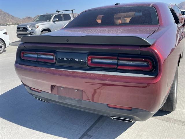 2019 dodge challenger sxt