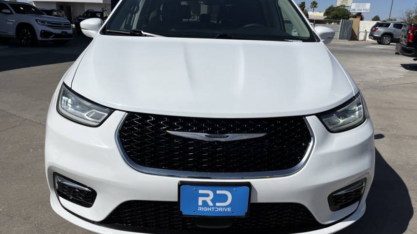2022 chrysler pacifica touring l