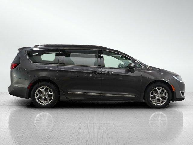 2017 chrysler pacifica limited