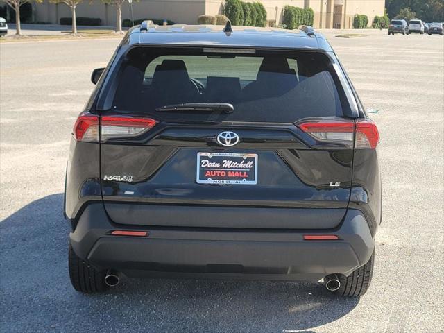 2021 toyota rav4 le