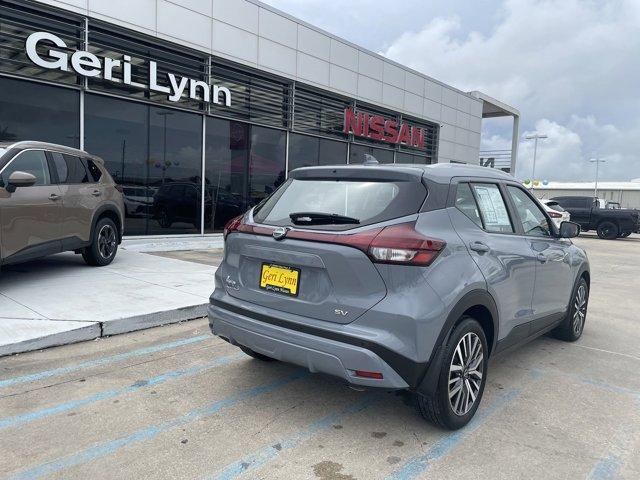 2022 nissan kicks sv