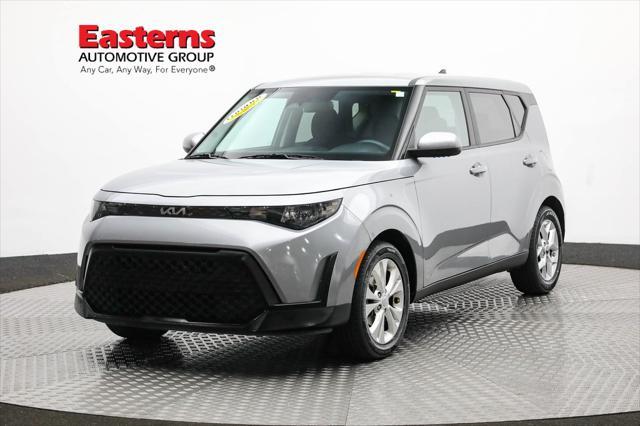 2023 kia soul lx